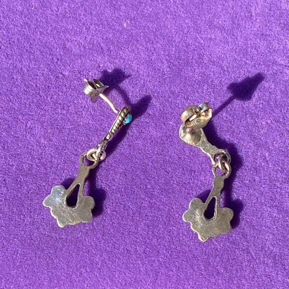 💛 Sterling Silver Vintage Native American Turquoise Earrings - Picture 3 of 4